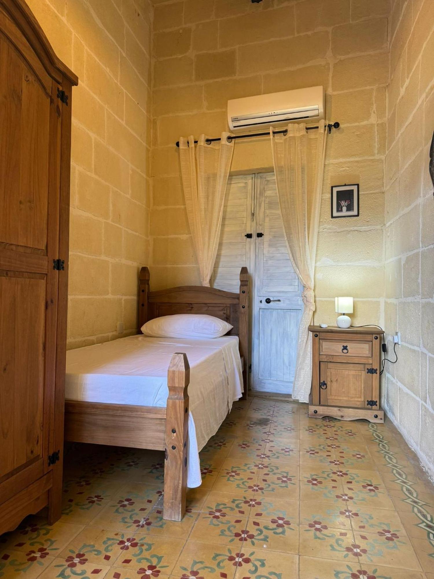 Tal-Kaptan Konuk evi Victoria Dış mekan fotoğraf